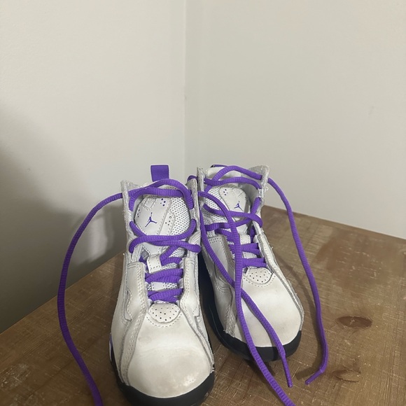 Jordan True Flight Shoes - Picture 4 of 5